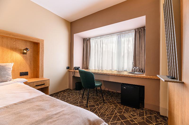 Hotel Central Pascani image
