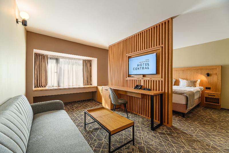Hotel Central Pascani image 5
