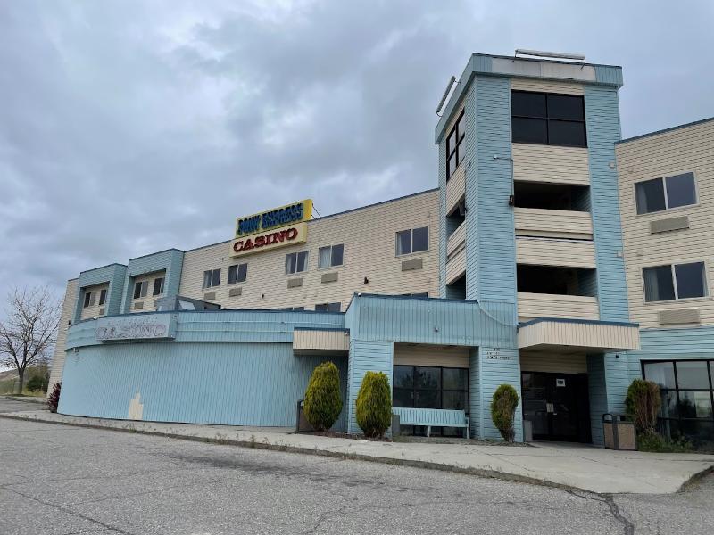 Econo Lodge Inn & Suites image