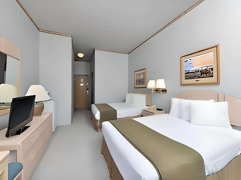Econo Lodge Inn & Suites image