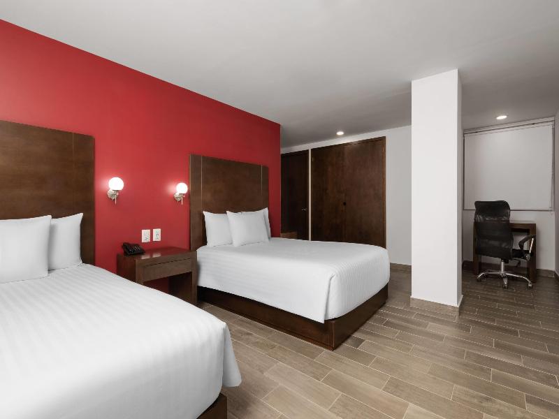 Ramada By Wyndham Tampico Centro image