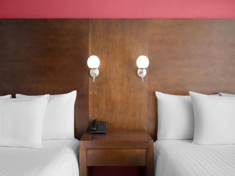 Ramada By Wyndham Tampico Centro image