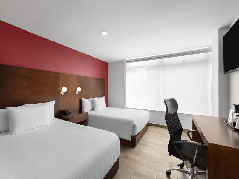 Ramada By Wyndham Tampico Centro image