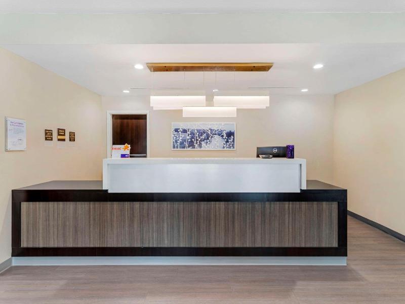 Sleep Inn & Suites image