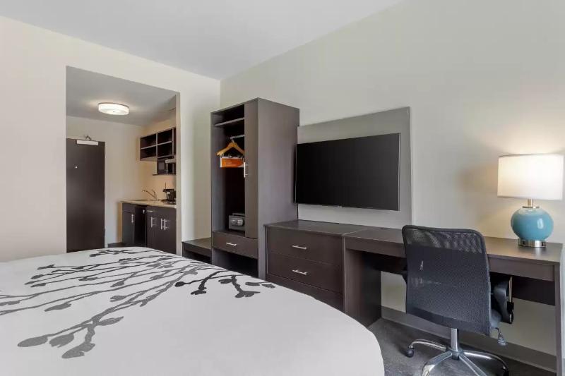 Sleep Inn & Suites image