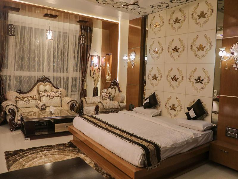 Hotel Rajahamsa (devaraya Hospaitality)
