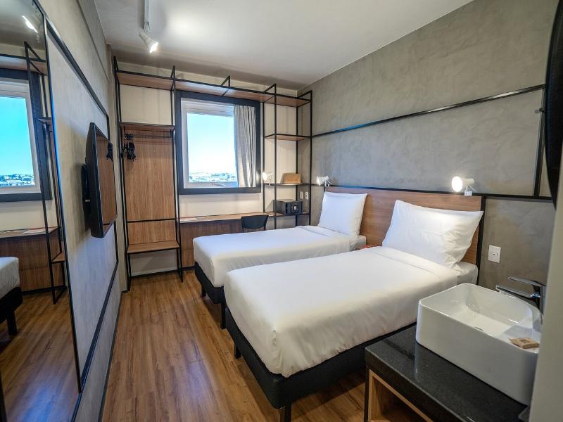 Standard Room with 2 single beds