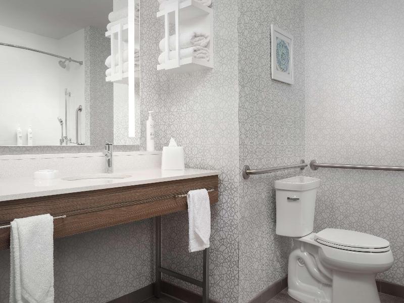 Hampton Inn And Suites By Hilton Naples South image