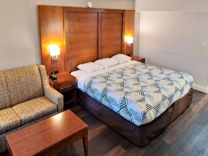 Studio 6 Suites Catonsville, Md – Baltimore West image