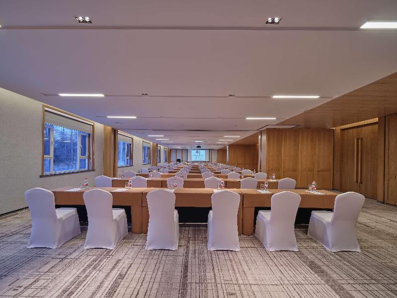 Doubletree By Hilton Changbaishan Hot Spring image
