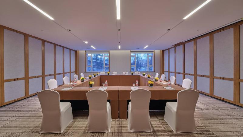 Doubletree By Hilton Changbaishan Hot Spring image