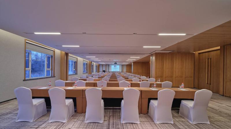 Doubletree By Hilton Changbaishan Hot Spring image