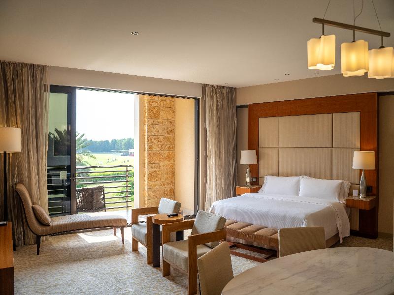 Vogo Abu Dhabi Golf Resort & Spa image
