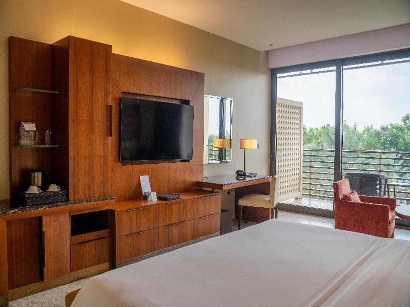 Vogo Abu Dhabi Golf Resort & Spa image