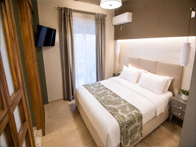 Elle Rooms & Suites image