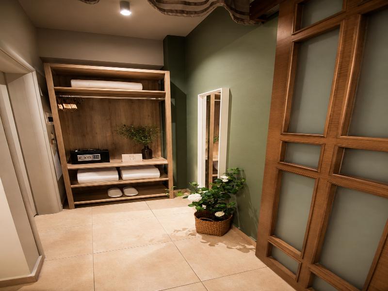 Elle Rooms & Suites image