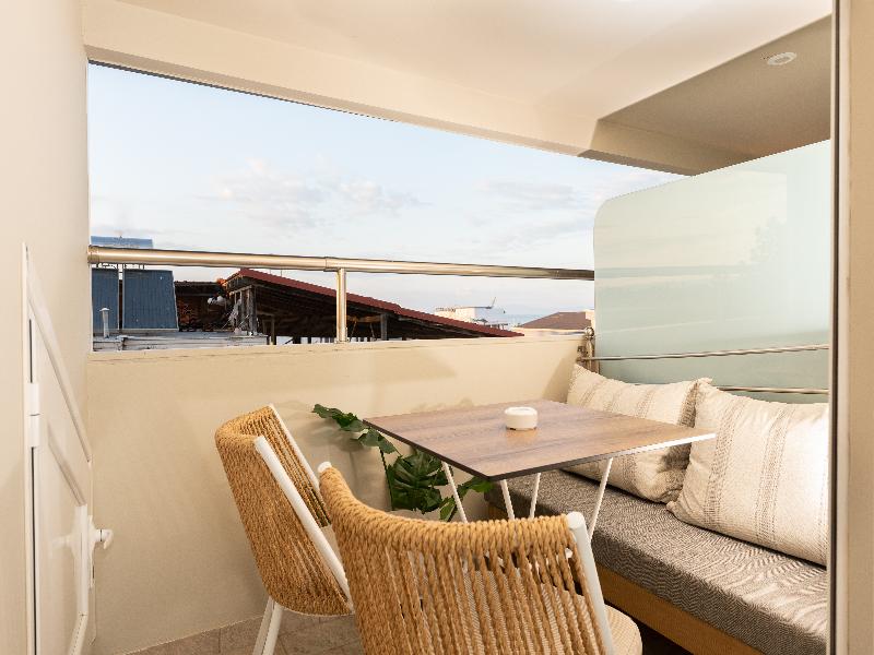 Elle Rooms & Suites image