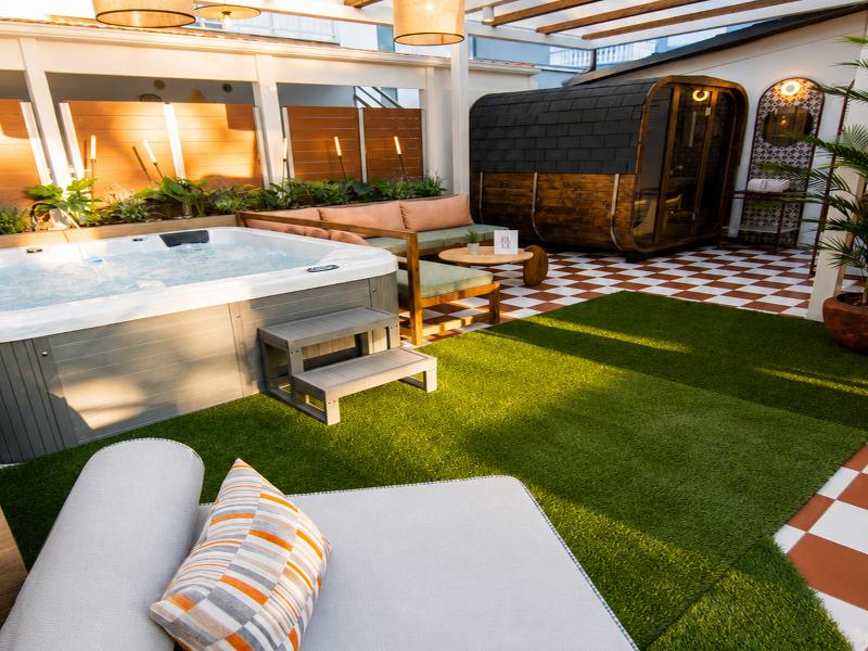 Elle Rooms & Suites image
