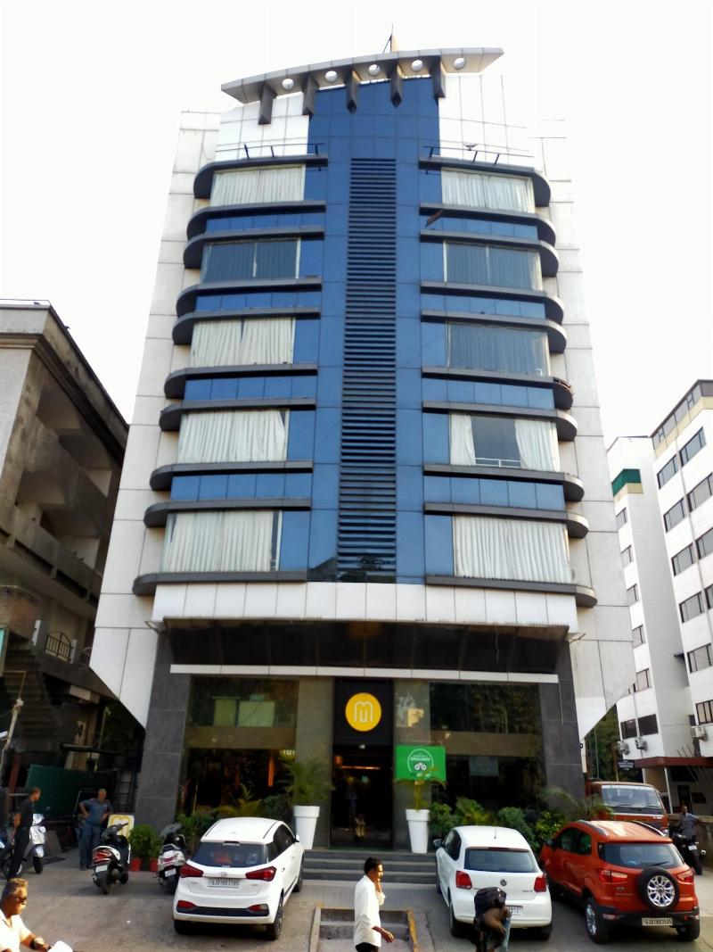 Pride Biznotel Alkapuri image