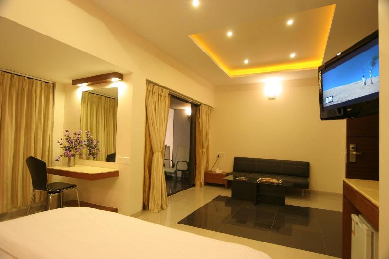 Pride Biznotel Alkapuri image