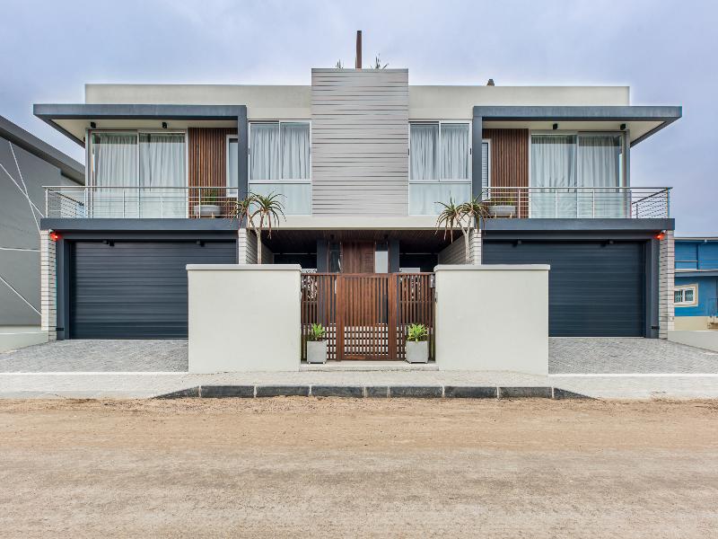 The Pearls Beach Pods image