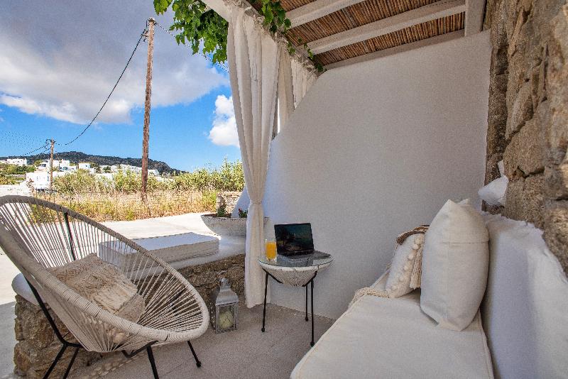 Mykonos Dot Apartments - Image 10