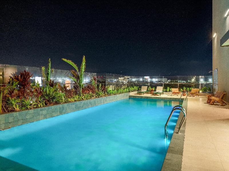 Hilton Garden Inn San Jose Airport City Mall image