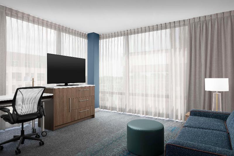 Home2 Suites By Hilton Falls Church image