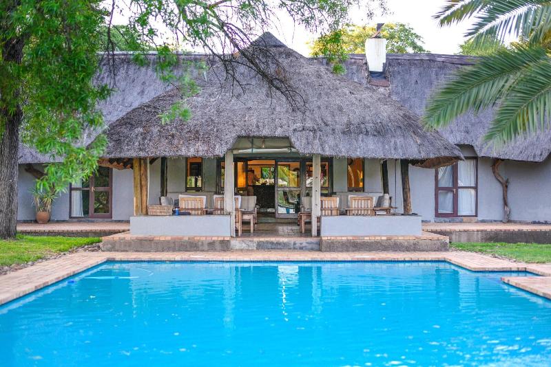 Mziki Safari Lodge image