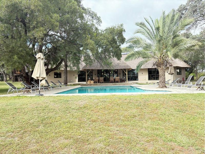 Mziki Safari Lodge image