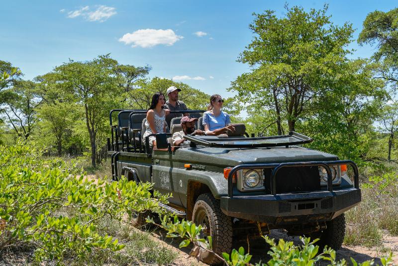 Mziki Safari Lodge image
