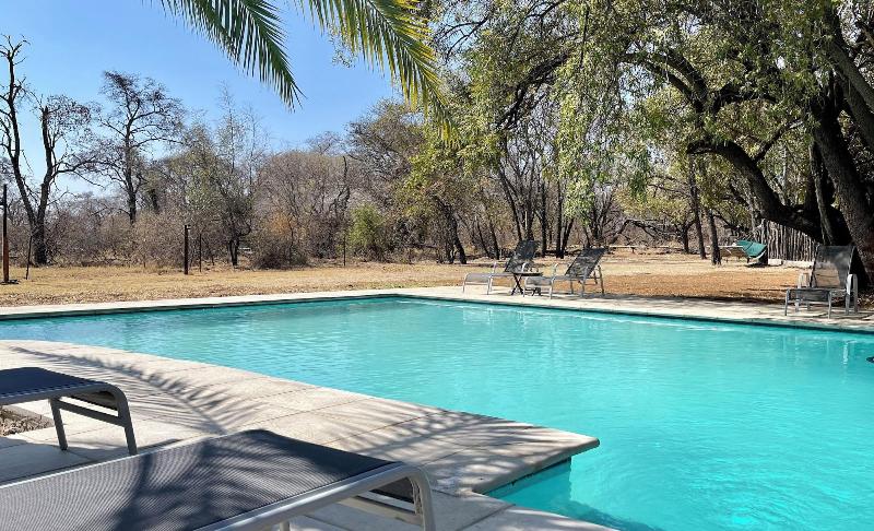 Mziki Safari Lodge image
