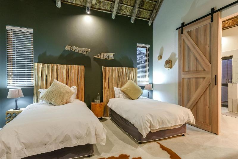Mziki Safari Lodge image