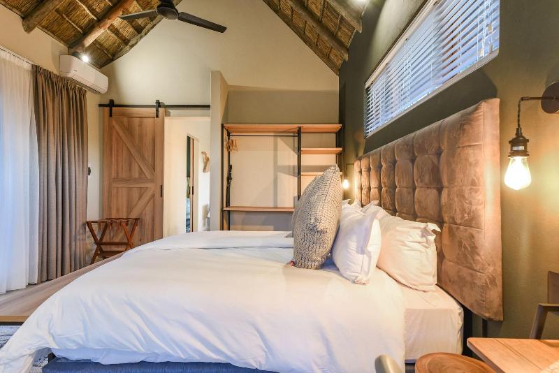 Mziki Safari Lodge image