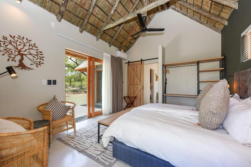 Mziki Safari Lodge image