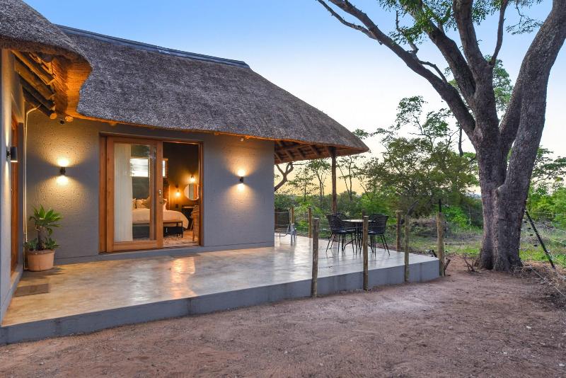 Mziki Safari Lodge image