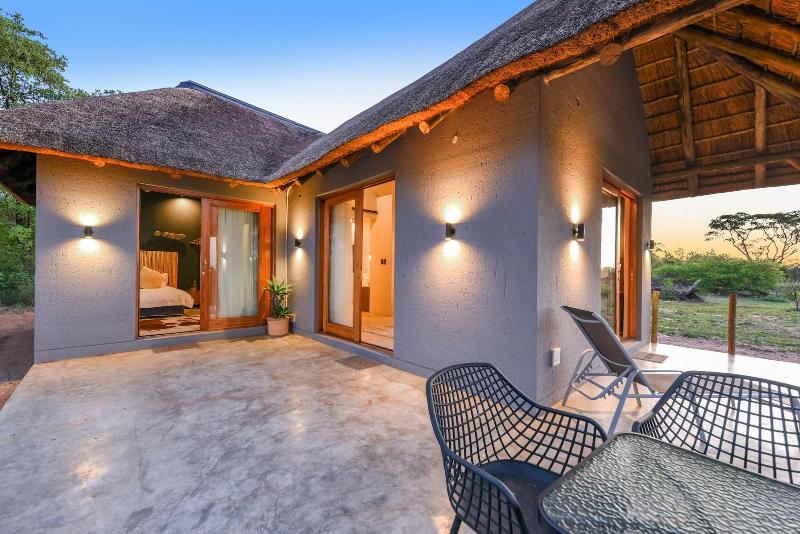 Mziki Safari Lodge image