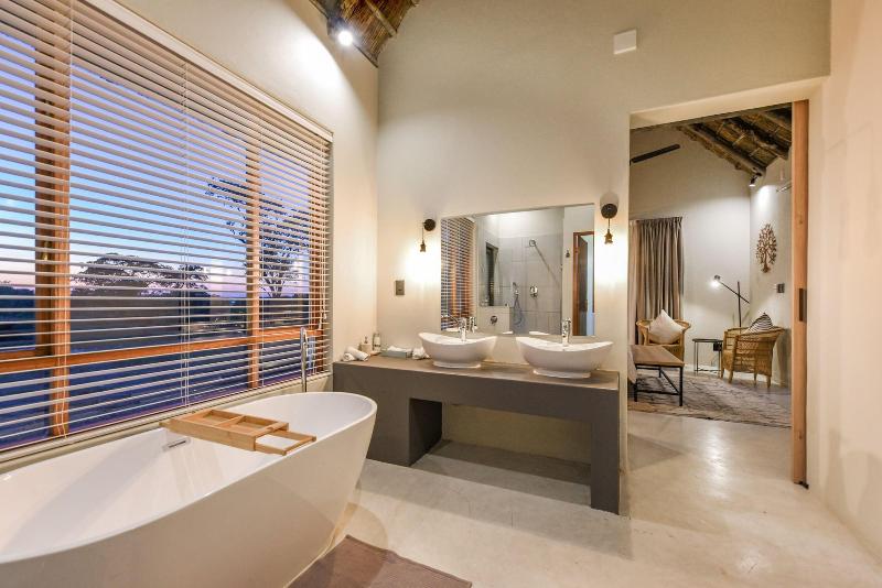 Mziki Safari Lodge image