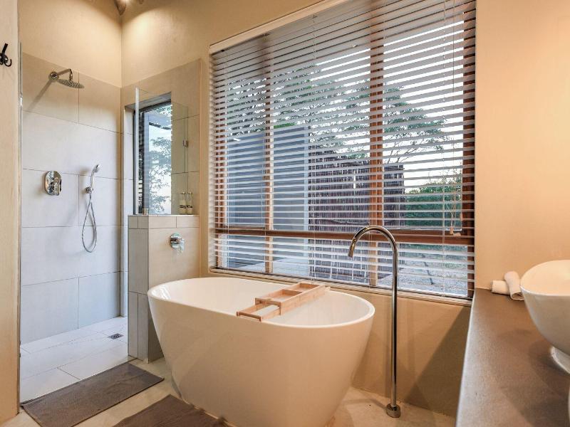 Mziki Safari Lodge image