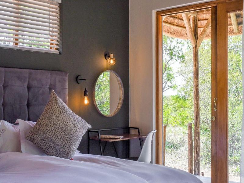 Mziki Safari Lodge image 9