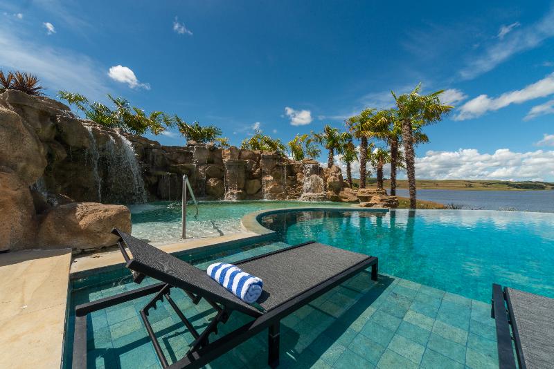 Divisa Experience Resort image