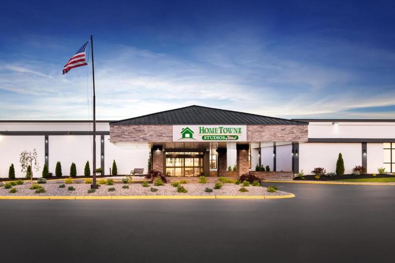 Hometowne Studios & Conference Center Cortland image
