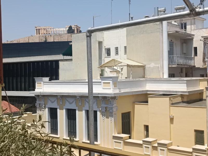 Ulysses Apartments image