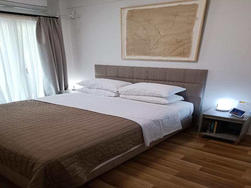 Ulysses Apartments image