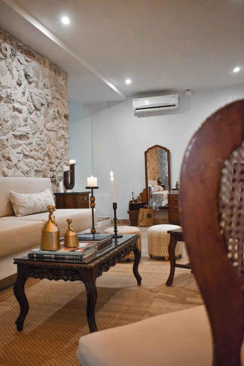 Casa Noa Colonial Rooms image