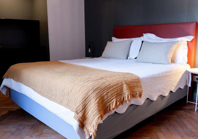 Moreno 820 by DOT Suites image