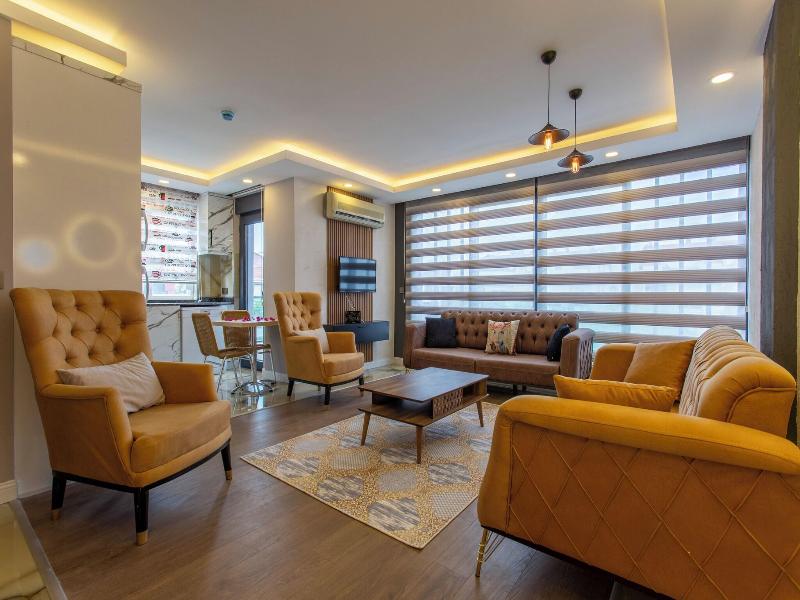 Avullar Palace Hotel image