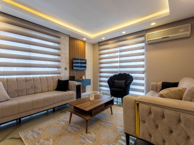 Avullar Palace Hotel image