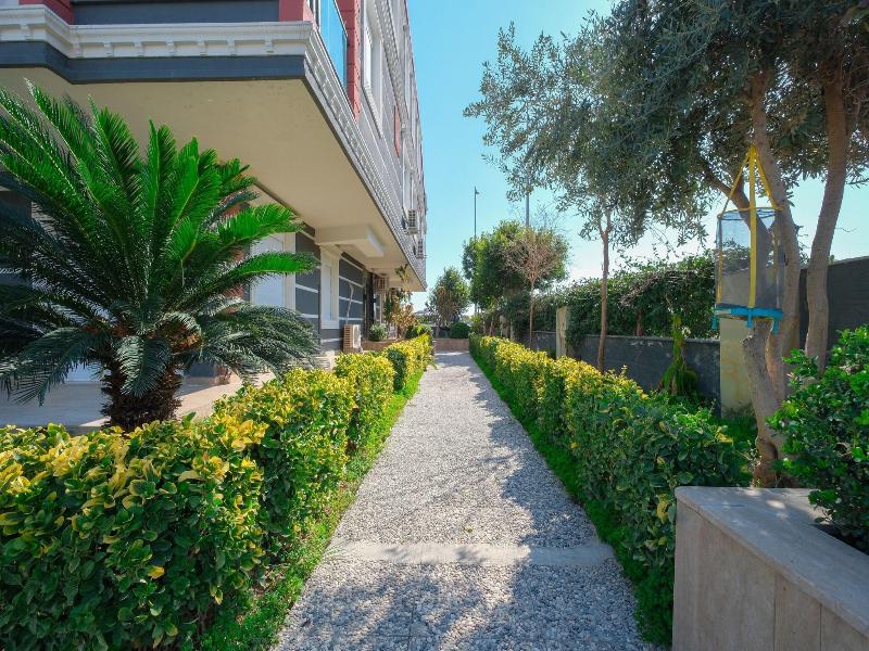 Avullar Palace Hotel image