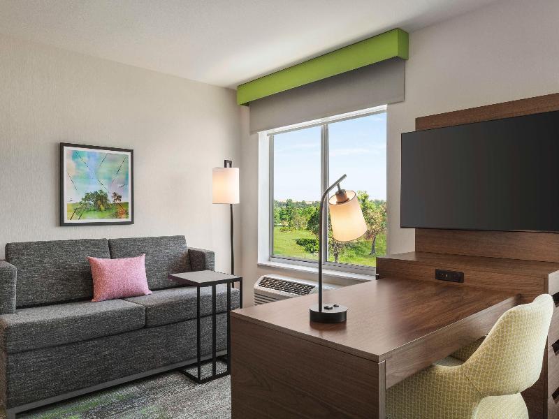 Hampton Inn & Suites Oroville image